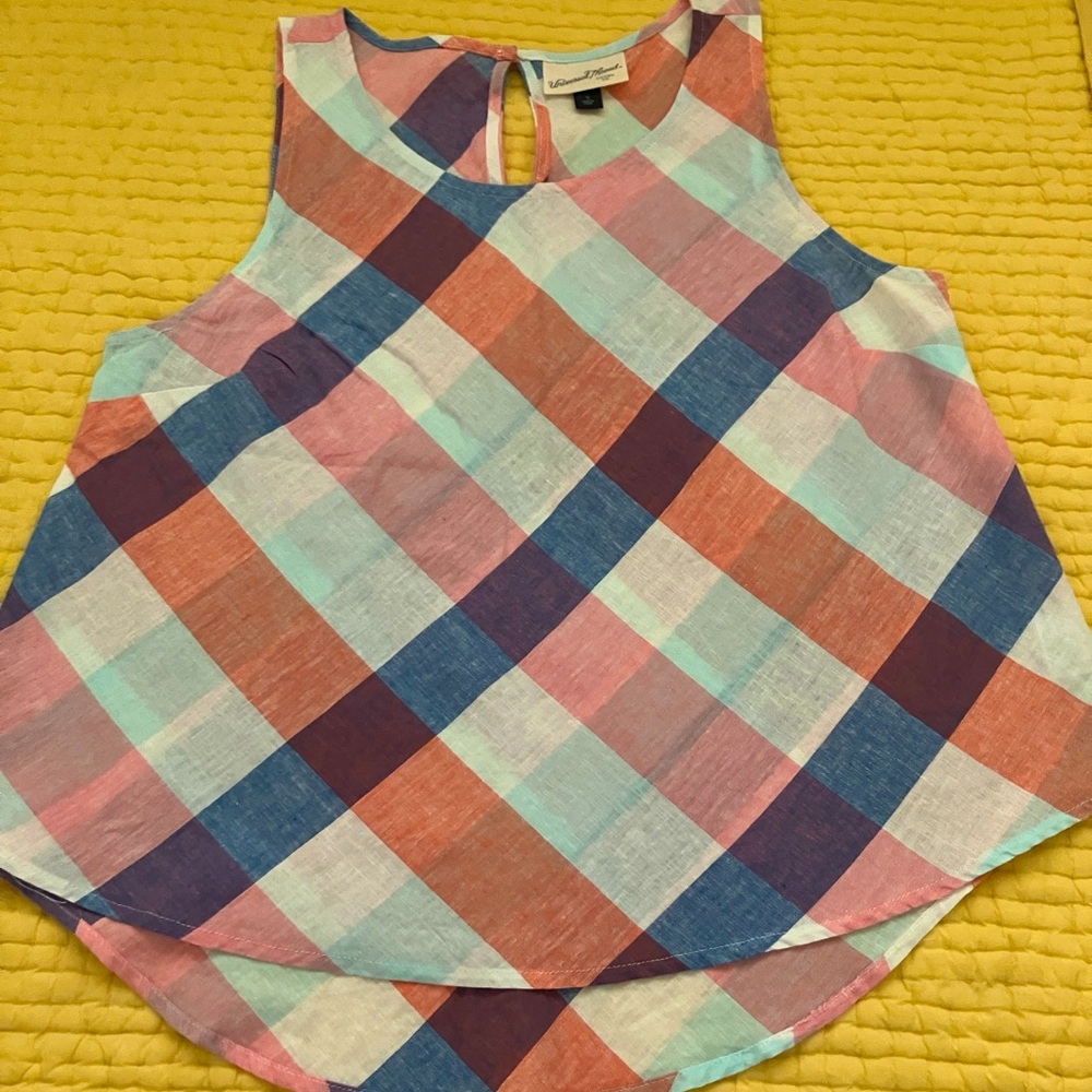 Cotton/Linen Sleeveless Top - Picture 1 of 3